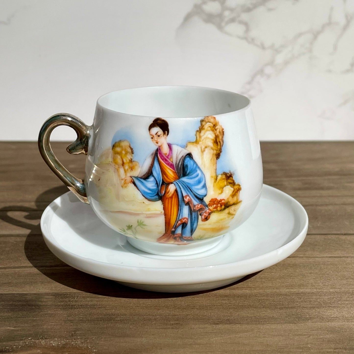 antique japanese lady lithophane kutani tea cup set had painted gold handle geisha motif made in japan lithophane lady face on bottom of cup set of 4 rare cups Maryland China asain kitchen asain decor rare 1930s tea set free shipping christmas housewarming gift for her rare gift thebrokenbirdcompany