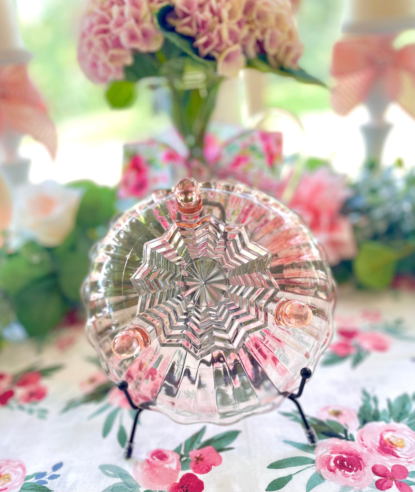 Antique Pink Depression Glass 1930s Scalloped Rim Three Point Footed Art Deco Bowl