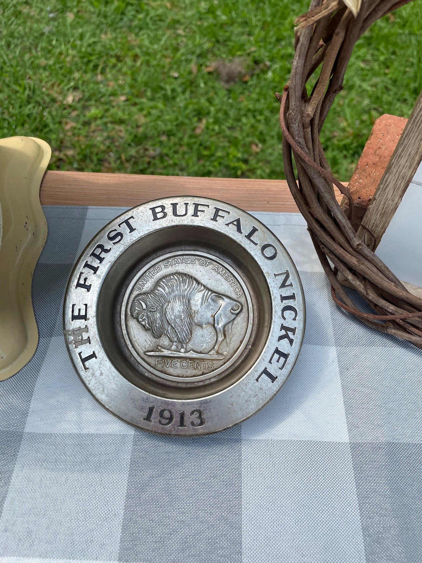 Vintage Avon Commemorative 1913 Buffalo Nickel Coin Dish Ashtray