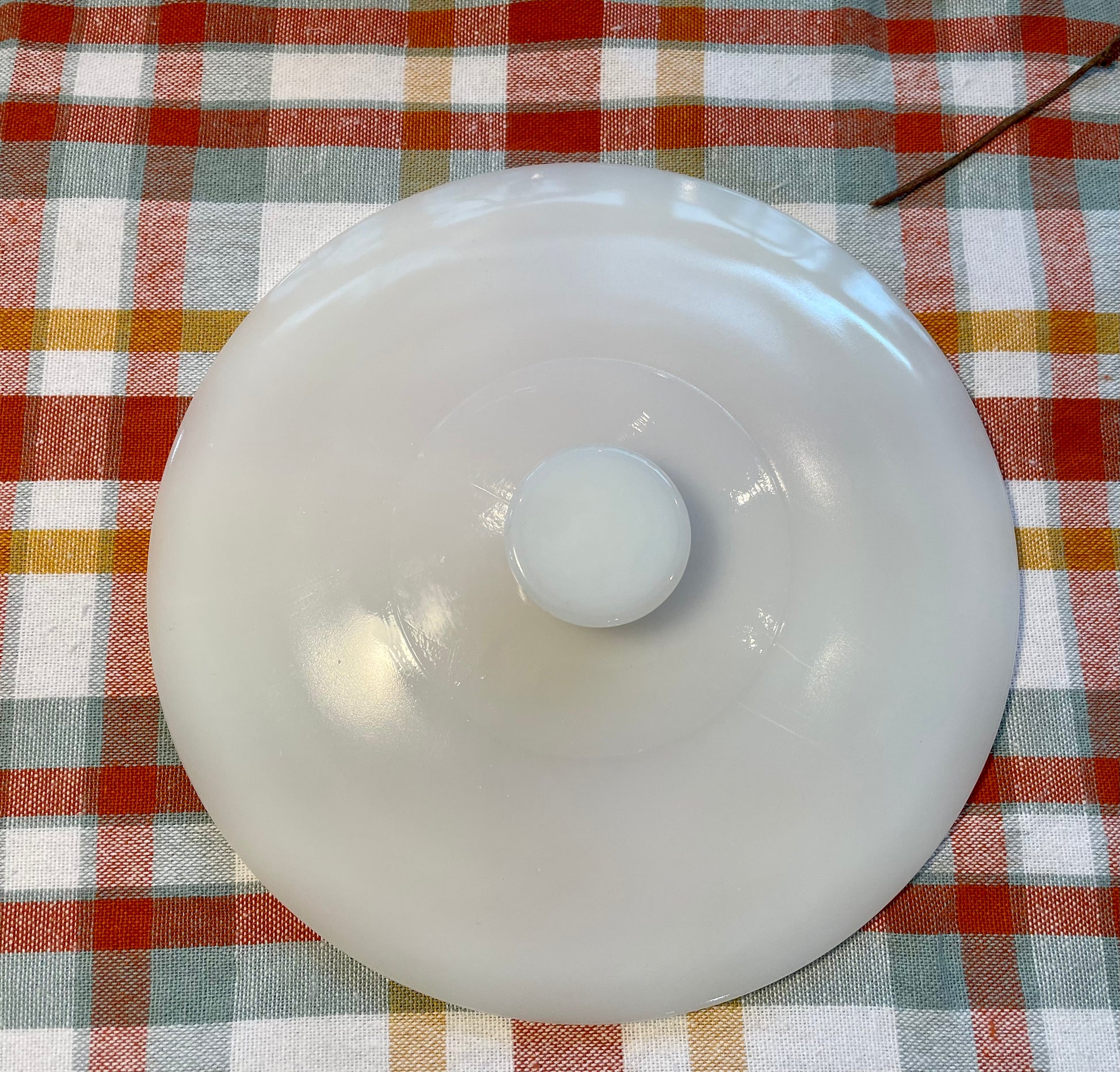 antique anchor hocking atomic starburst 1 quart casserole dish white milk glass vintage casserole dish milk glass kitchenware Thebrokenbirdcompany unique birthday gift orange and blue star burst dish cooking ware vintage kitchen vintage milk glass
