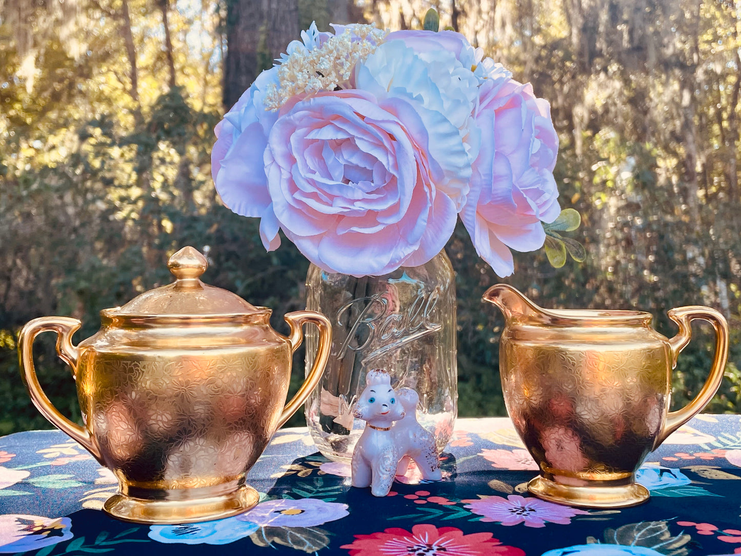 Antique_Pickard_China_Gold_Etched_Rose_and_Daisy_Creamer_and_Sugar bowl antique Pickard china
- gold etched Rose and Daisy
- vintage creamer sugar set
- Pickard Rose and Daisy pattern
- etched gold porcelain
- 1920s Pickard china
- Japan blank Pickard
- hand decorated USA china
- collectible tea set
- 24k gold antique
- Pickard Chicago porcelain
- Art Deco china set
- gold encrusted creamer
- vintage sugar bowl lid
- American antique china
- Pickard pattern 511
Thebrokenbirdcompany 
Free shipping rare gift