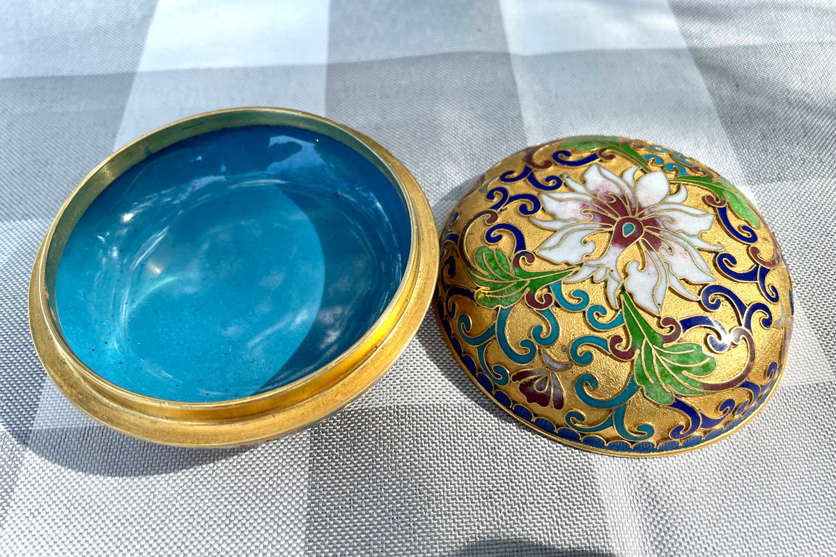 Vintage Cloisonné powder jar enamel paint lily flower floral cloisonné, Chinese cloisonne, cloisonne enamel, vintage cloisonne, powder jar, powder box, trinket box, jewelry box, keepsake box, Asian decor, chinoiserie, gold floral, turquoise enamel, blue enamel interior, floral cloisonne, Chinese enamel box, mid century Asian, Oriental box, enamel jar, gilt cloisonne, 3 inch cloisonne Thebrokenbirdcompany free shipping Christmas gift 