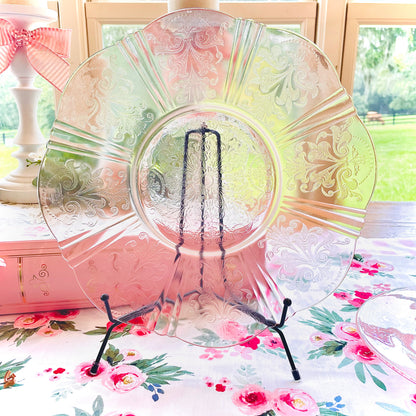 pink depression glass, American Sweetheart, MacBeth Evans, Macbeth-Evans, 1930s glass, vintage pink glass plate, depression glass cake plate, serving plate, scalloped edge, filigree glass, art deco glass, collectible glassware, cottagecore decor, pink glass platter, antique glass plate, Depression era tableware, 11 inch plate Thebrokenbirdcompany free shipping