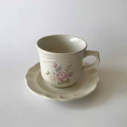 Vintage Pfaltzgraff, Tea Rose dinnerware, Pfaltzgraff Tea Rose, stoneware floral plates, pink rose dishes, scalloped edge dinnerware, 1980s dinnerware, country cottage tableware, American pottery, replacement china, Pfaltzgraff PFATER, cream ivory floral set, microwave safe stoneware, vintage kitchenware, collectible dinnerware Thebrokenbirdcompany free shipping