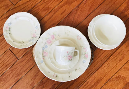 Vintage Pfaltzgraff, Tea Rose dinnerware, Pfaltzgraff Tea Rose, stoneware floral plates, pink rose dishes, scalloped edge dinnerware, 1980s dinnerware, country cottage tableware, American pottery, replacement china, Pfaltzgraff PFATER, cream ivory floral set, microwave safe stoneware, vintage kitchenware, collectible dinnerware Thebrokenbirdcompany free shipping