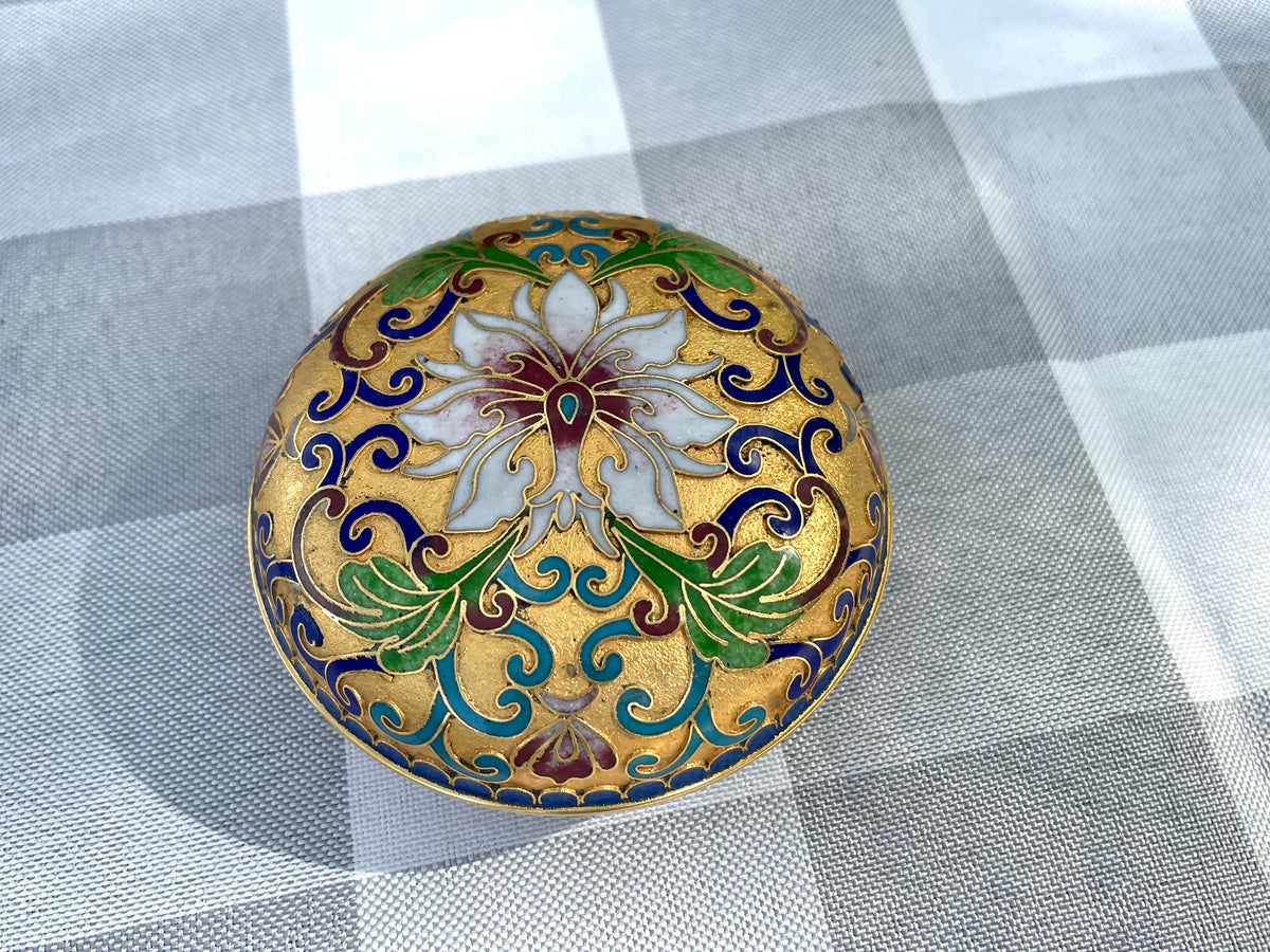 Vintage Cloisonné powder jar enamel paint lily flower floral vintage gift vanity gift gift for her Thebrokenbirdcompany free shipping Christmas gift 