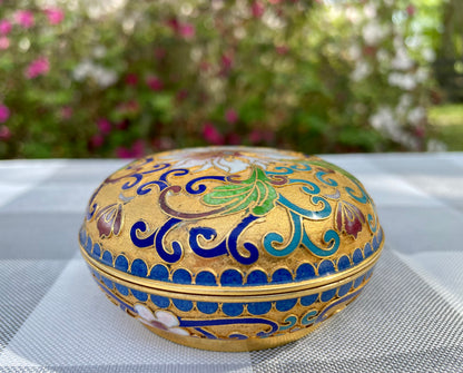 Vintage Cloisonné powder jar enamel paint lily flower floral cloisonné, Chinese cloisonne, cloisonne enamel, vintage cloisonne, powder jar, powder box, trinket box, jewelry box, keepsake box, Asian decor, chinoiserie, gold floral, turquoise enamel, blue enamel interior, floral cloisonne, Chinese enamel box, mid century Asian, Oriental box, enamel jar, gilt cloisonne, 3 inch cloisonne Thebrokenbirdcompany free shipping Christmas gift 