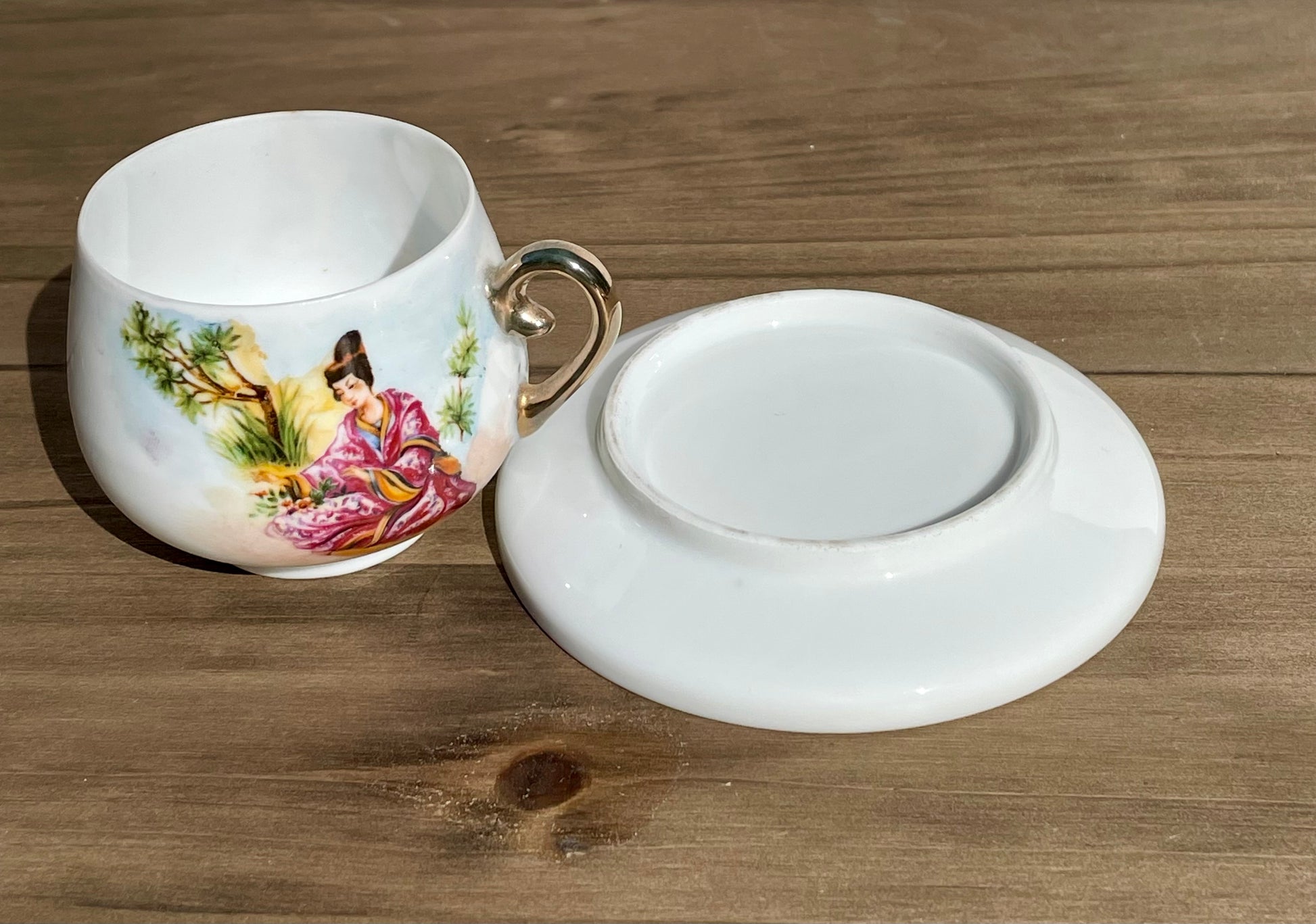 antique japanese lady lithophane kutani tea cup set had painted gold handle made in japan lithophane lady face on bottom of cup set of 4 rare cups Maryland China asain kitchen asain decor rare 1930s tea set free shipping christmas housewarming gift for her rare gift thebrokenbirdcompany