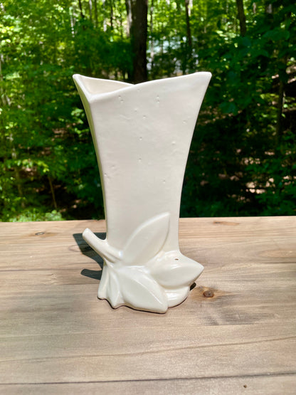 mccoy pottery, vintage mccoy, mccoy vase, nelson mccoy, mid century pottery, matte cream vase, cream pottery vase, leaf base vase, art pottery vase, 1940s pottery, 1950s decor, vintage ceramic vase, mccoy usa, mid century modern, organic vase, floral vase, collectible pottery, american pottery, ohio pottery, rustic vase, textured vase, farmhouse decor, boho vase, vintage home decor free shipping Thebrokenbirdcompany gift for her