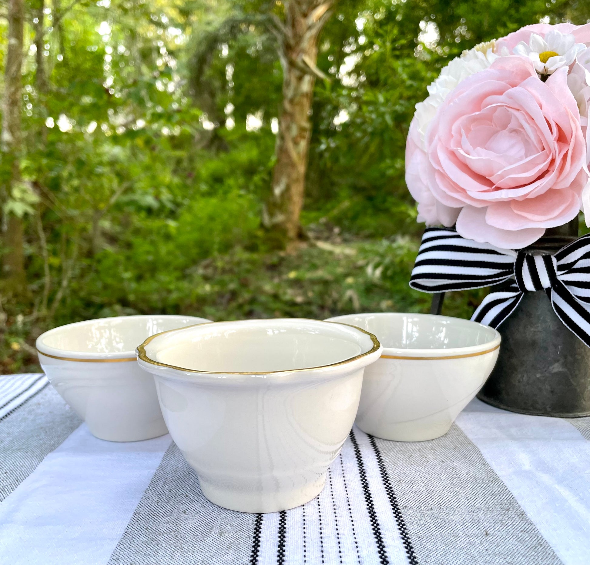 vintage syracuse china
syracuse china bowls
gold trim bowls
dessert bowls vintage
fruit bowls syracuse
scalloped gold rim bowl
standish pattern syracuse
 swirl china bowls
mid century dinnerware
restaurant ware bowls
 american porcelain bowls
- 1950s gold trim china
 syracuse sy1140
vintage fruit dessert bowls
 collectible syracuse china
Thebrokenbirdcompany
Free Shipping
Home decor
vintage kitchenware