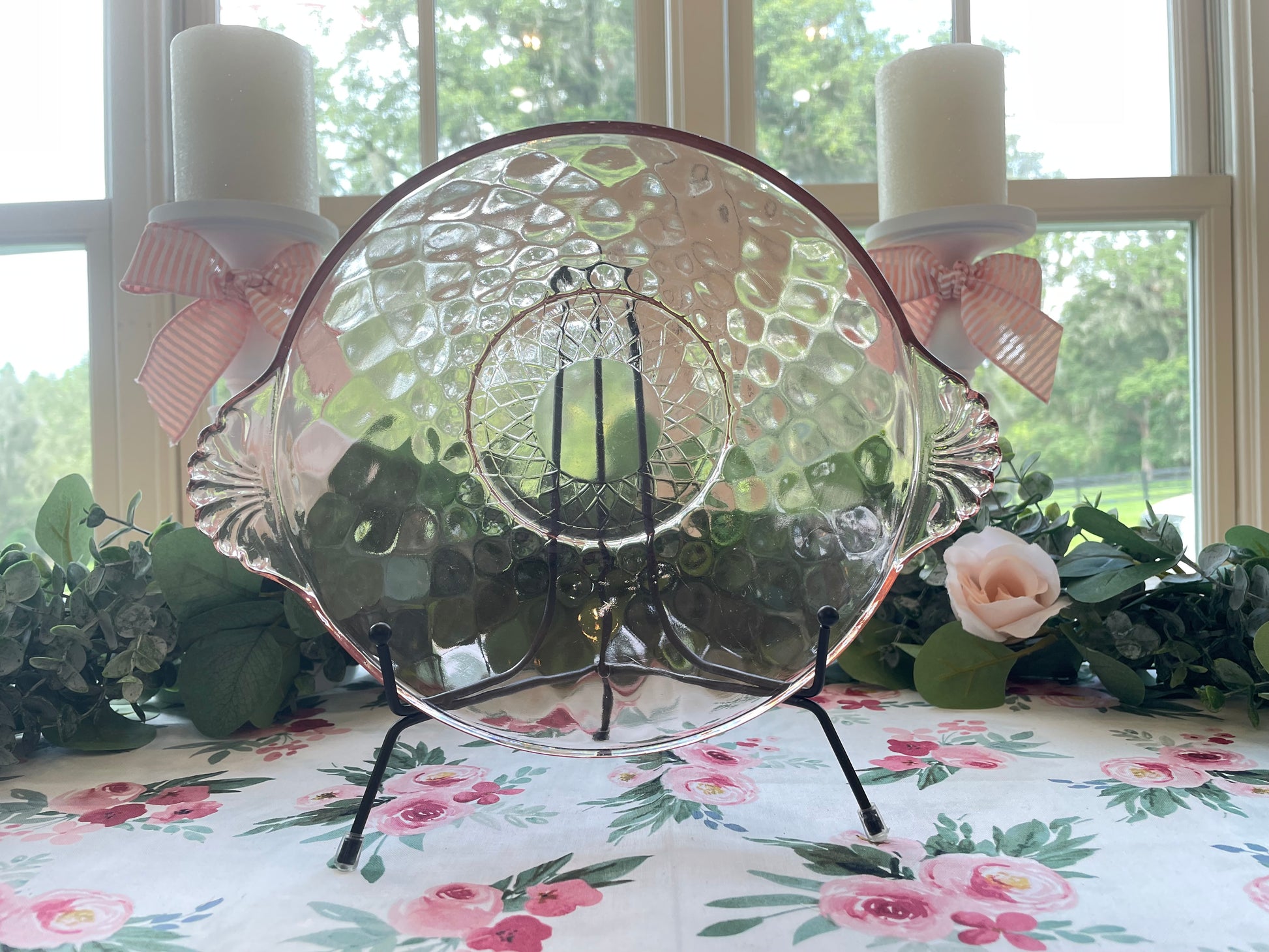 Anchor Hocking diamond optic pink depression glass serving bowl with ornate glass handles Pink depression glass berry bowl ornate salad bowl Thebrokenbirdcompany pink glass antique glass pink birthday gift fancy ice cream bowl depression glass pink party bowl 