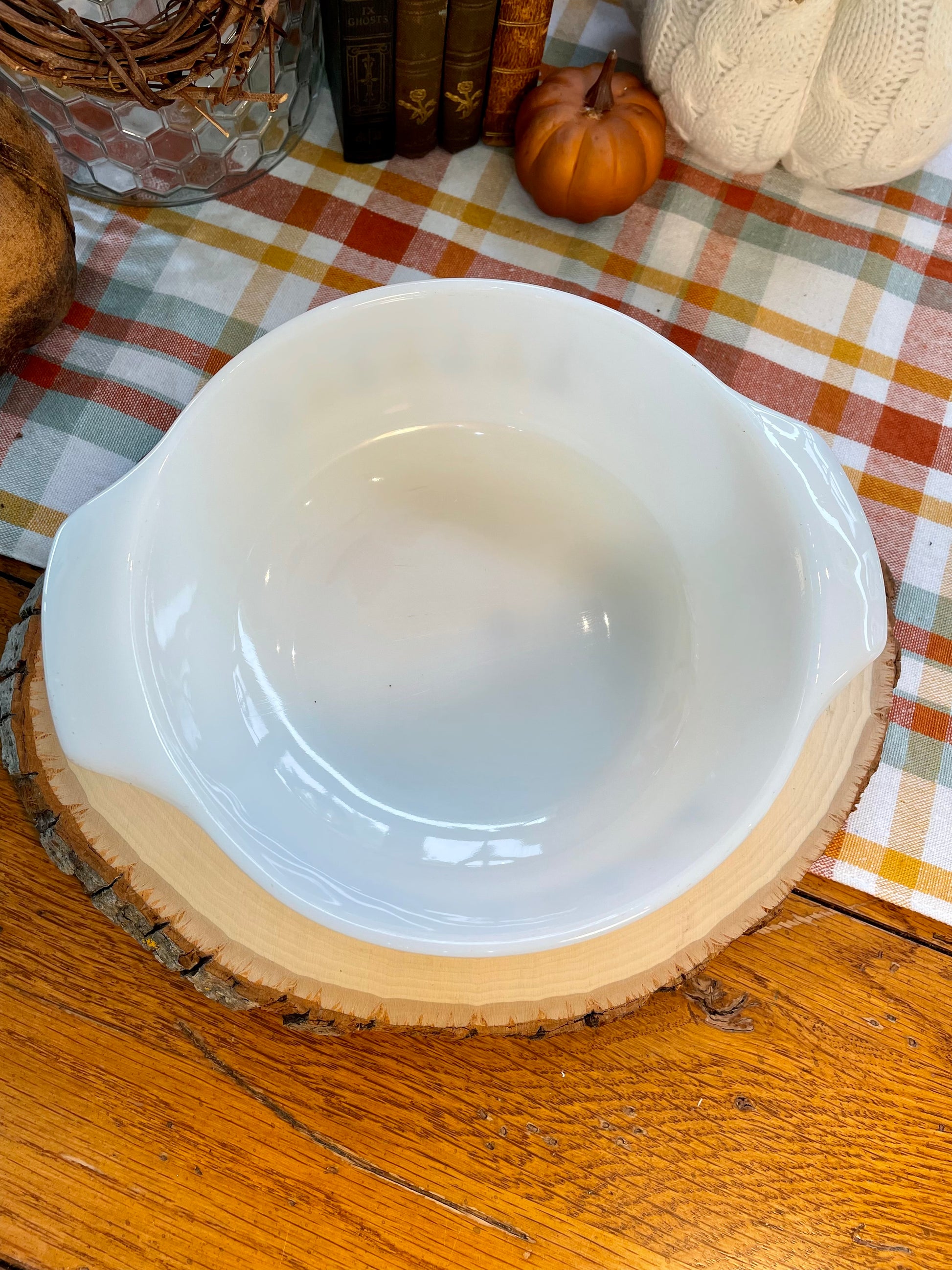 antique anchor hocking atomic starburst 1 quart casserole dish white milk glass vintage casserole dish milk glass kitchenware Thebrokenbirdcompany unique birthday gift orange and blue star burst dish cooking ware vintage kitchen vintage milk glass