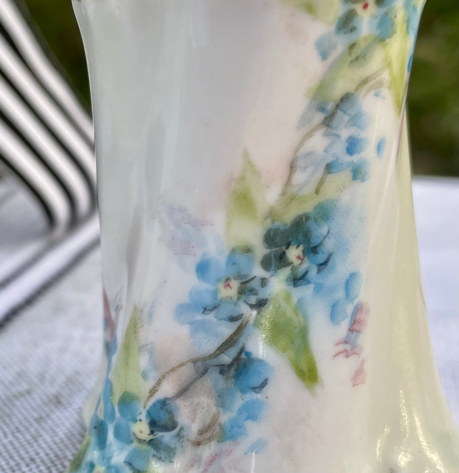 rc versaille bavaria, r.c. versaille bavaria, rosenthal versaille bavaria, versaille bavaria shakers, rosenthal versailles bavaria salt pepper, antique german blue floral shakers, hand painted bavaria porcelain, early 1900s rosenthal Thebrokenbirdcompany free shipping