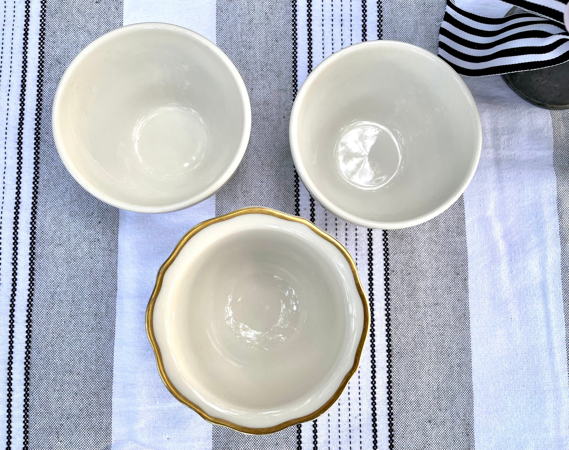 vintage syracuse china
syracuse china bowls
gold trim bowls
dessert bowls vintage
fruit bowls syracuse
scalloped gold rim bowl
standish pattern syracuse
 swirl china bowls
mid century dinnerware
restaurant ware bowls
 american porcelain bowls
- 1950s gold trim china
 syracuse sy1140
vintage fruit dessert bowls
 collectible syracuse china
Thebrokenbirdcompany
Free Shipping
Home decor
vintage kitchenware