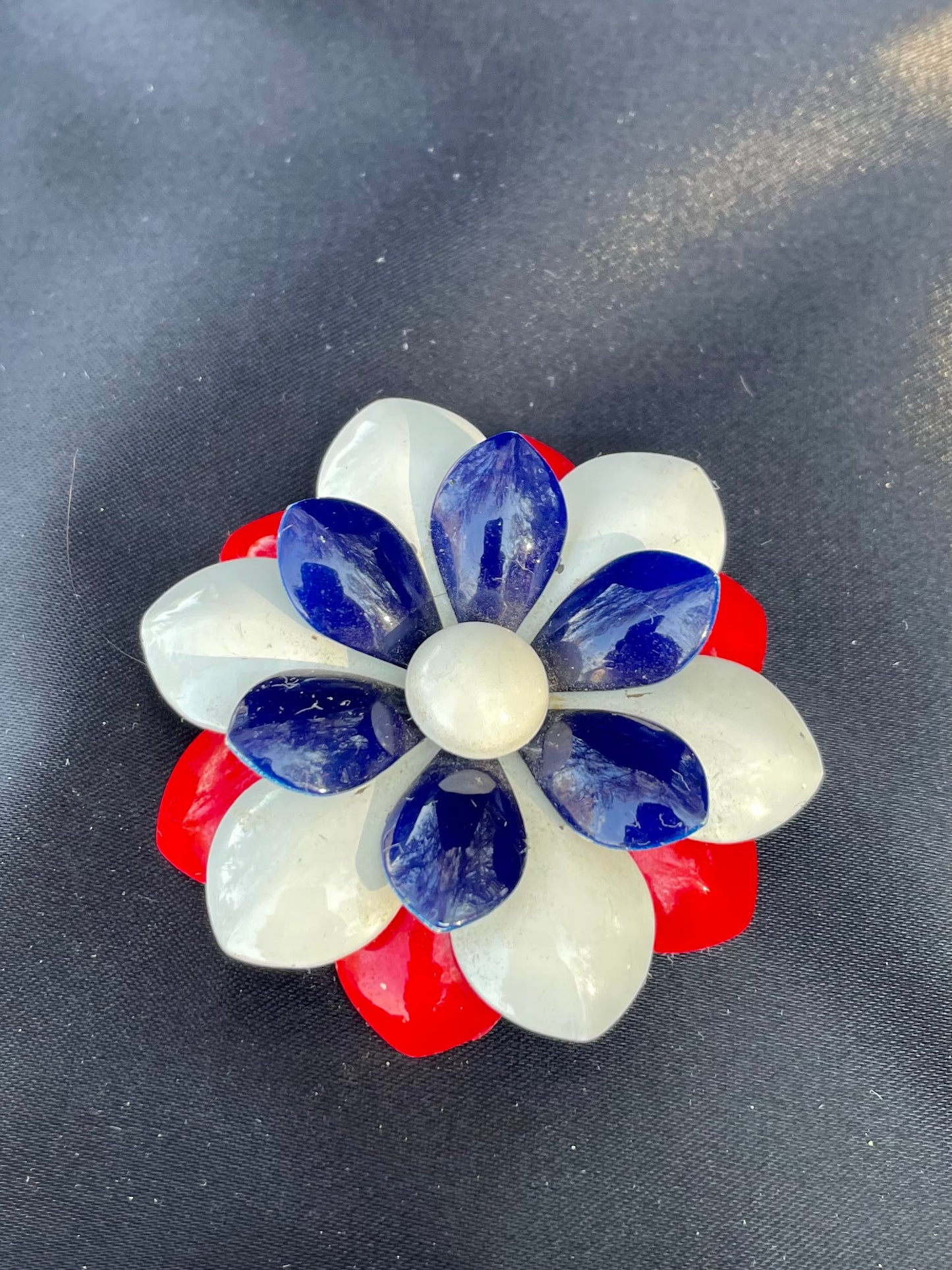 vintage flower brooch, patriotic brooch, red white blue pin, enamel flower pin, 1960s brooch, 1970s jewelry, mid century mod, Americana pin, Fourth of July jewelry, layered flower brooch, unsigned costume jewelry, flower power pin, retro floral pin, metal enamel brooch, 2.25 inch brooch Thebrokenbirdcompany 