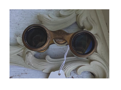 Vintage Verei Mother Of Pearl French Opera Binocular Viewing Glasses