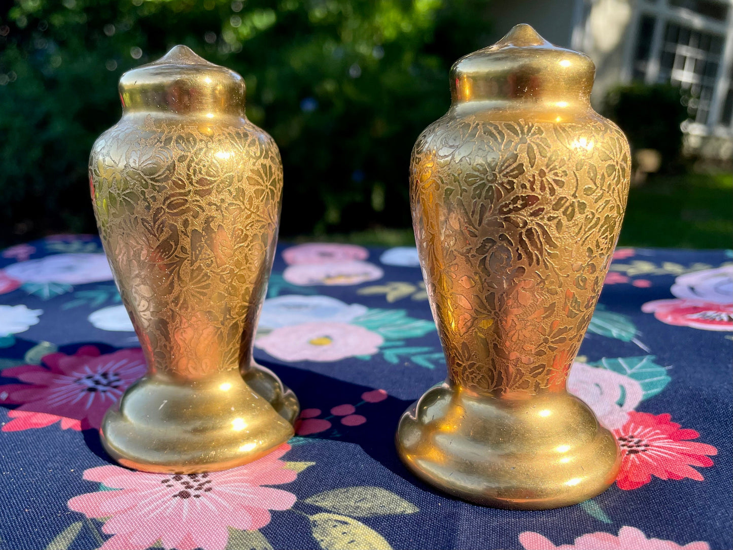 Antique 1930s gold Pickard rose and daisy etched salt and pepper shaker set Made with 24 karat gold encrusting over ceramic etched  floral Thebrokenbirdcompany Salt and pepper shaker set rare 24 kt gold kitchenware unique birthday gift free shipping