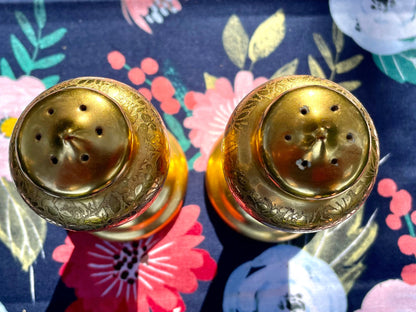 Antique 1930s gold Pickard rose and daisy etched salt and pepper shaker set Made with 24 karat gold encrusting over ceramic etched  floral Thebrokenbirdcompany Salt and pepper shaker set rare 24 kt gold kitchenware unique birthday gift free shipping