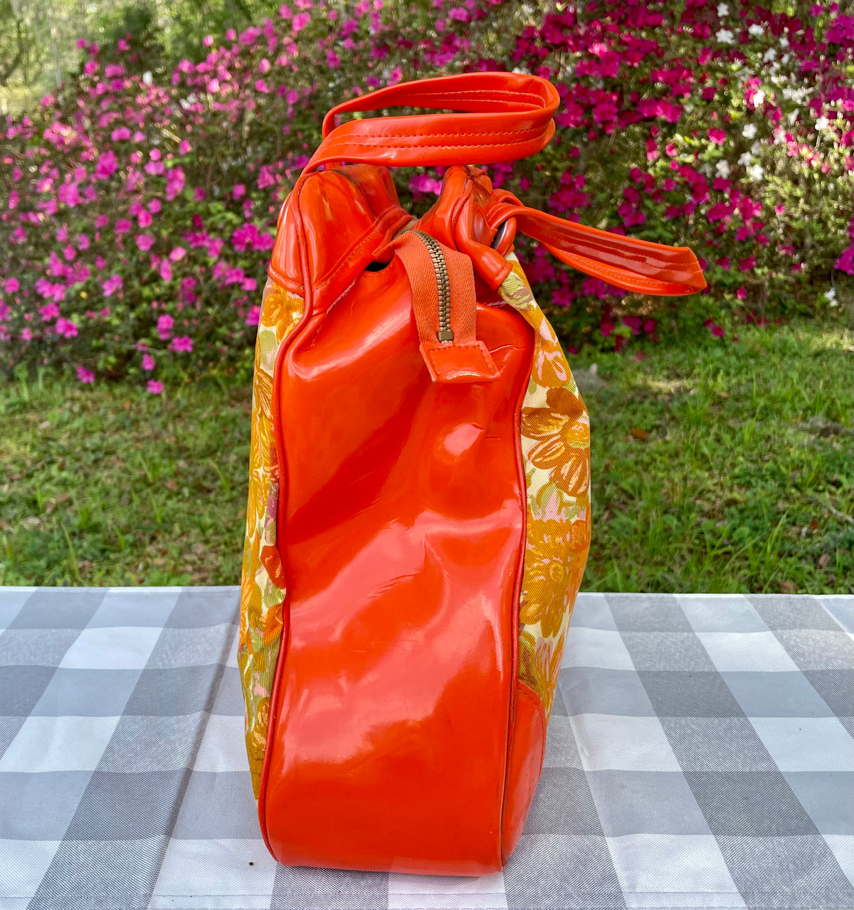 Vintage Retro Orange vintage 1960s handbag, 60s floral purse, orange vinyl bag, retro flower canvas, mid century purse, mod floral handbag, vintage daisy print, 1960s plastic handle, flower power bag, structured vintage purse, 12.5 inch handbag, retro canvas tote, midcentury modern bag, vintage orange purse, 60s fashion accessory Thebrokenbirdcompany unique purse free shipping